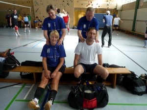 Die Kröten bei der Massage (Foto: K. Neubauer)