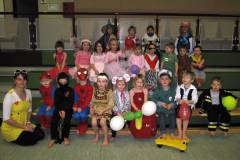 Fasching und Führerscheinprüfung beim Kinderturnen