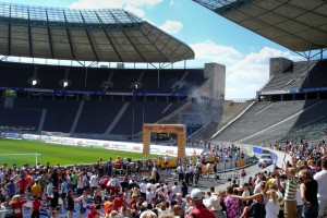 Zieleinlauf im Olympiastadion (Foto: M. Splittgerber)