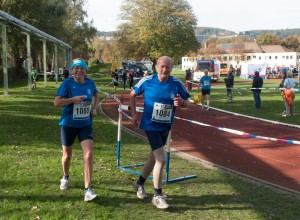 Rosi und Detlef auf den letzten Metern (Foto: M. Splittgerber)