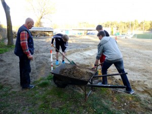 Beim ersten Arbeitseinsatz des Jahres (Foto: K. Neubauer)